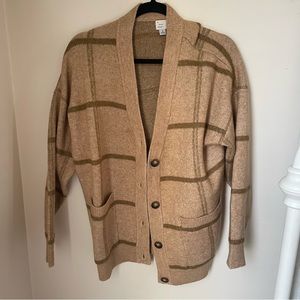 Never worn stripped cardigan with buttons. Size S